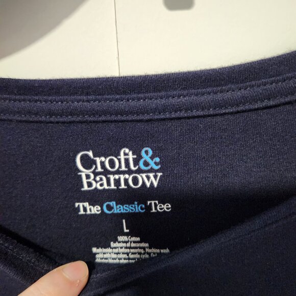 Croft & Barrow Women's Navy Blue Long Sleeve T-shirt with Christmas Tree- Large - Picture 2 of 4